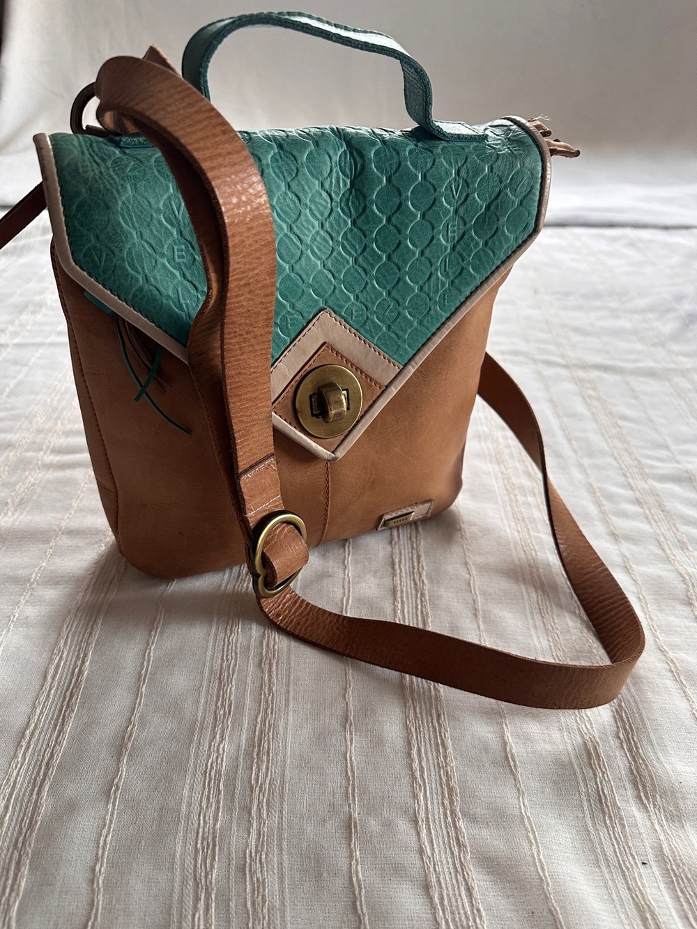 VELEZ Genuine Leather Mini Messanger Crossbody Bag | Colombian Artisanal Purse